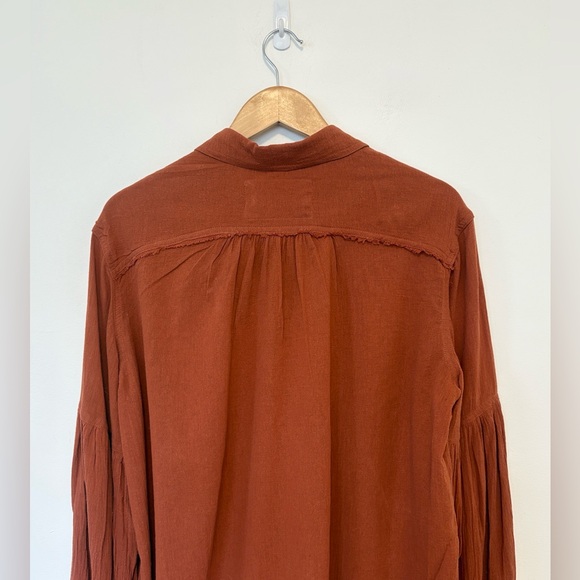 Free People flowy cotton button up blouse , sz : medium - Picture 3 of 8